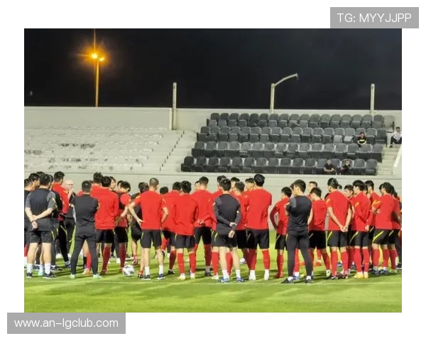 足球新星闫子奥以坚韧拼搏精神引领青春赛场奋勇追梦之路